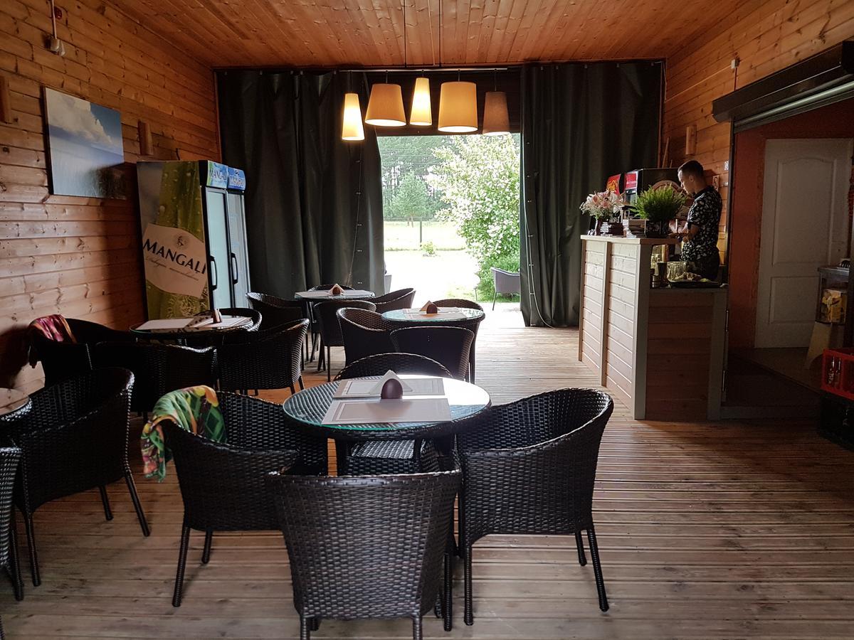 Kempings Stieres Un Majas Virtuve Upesgriva Exterior foto